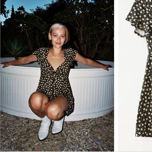 🌈 Urban Outfitters Black Floral Mini Dress